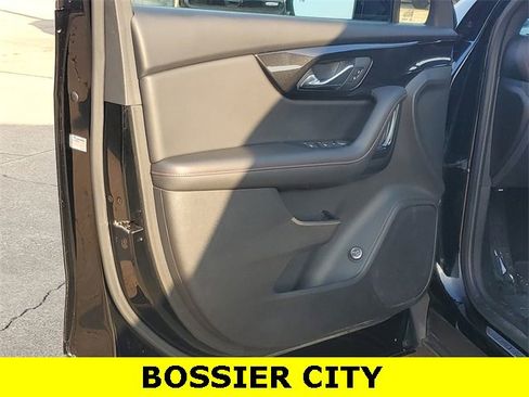 Certified 2022 Chevrolet Blazer RS w/ Driver Confidence II Package image 23