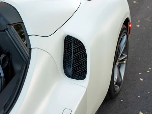 Used 2023 Ferrari 296 GTS RWD image 35