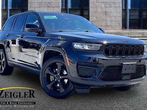 Used 2024 Jeep Grand Cherokee Altitude AWD/4WD image 1