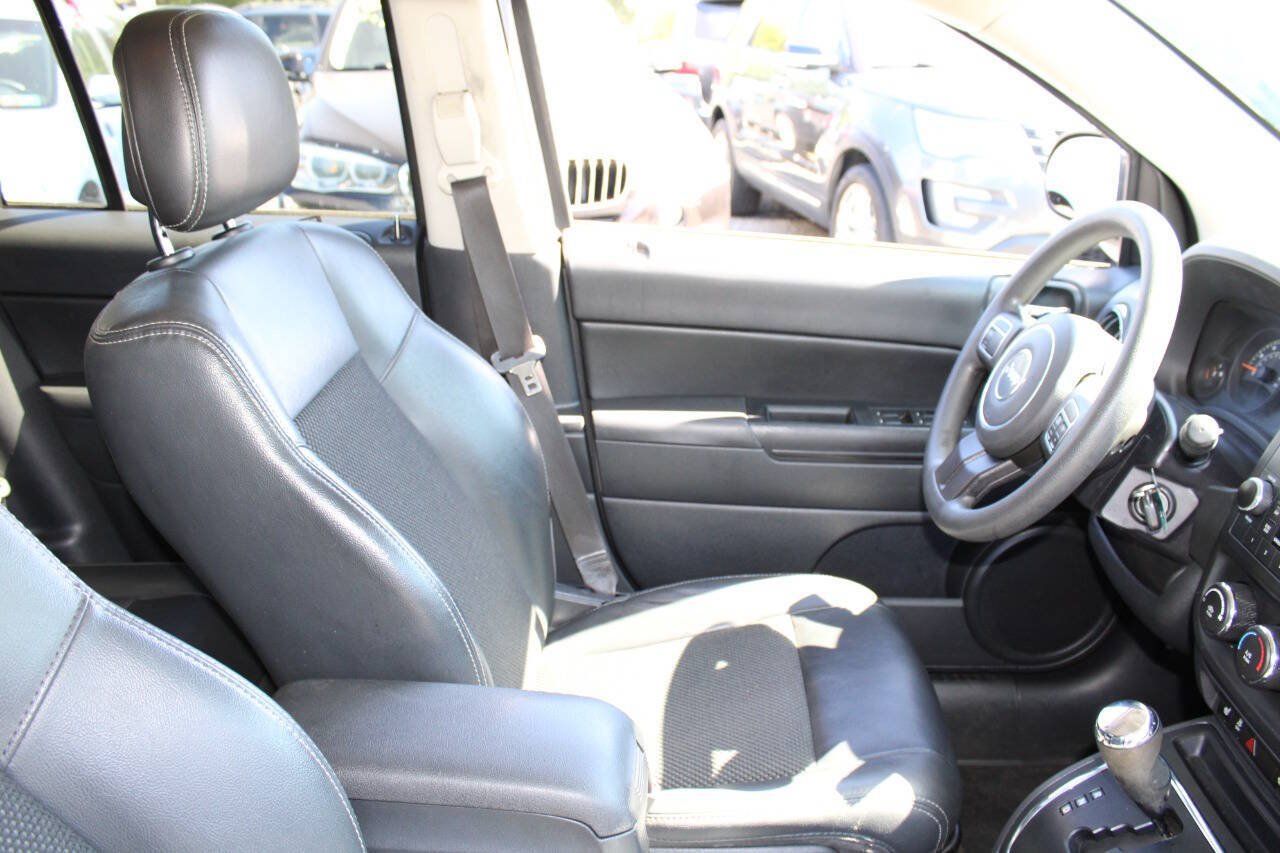 Used 2015 Jeep Compass Sport w/ Power Value Group AWD/4WD image 11