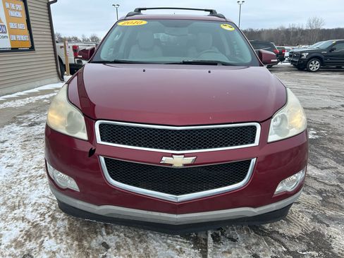 Used 2010 Chevrolet Traverse LT w/ Personal Connectivity Package image 2