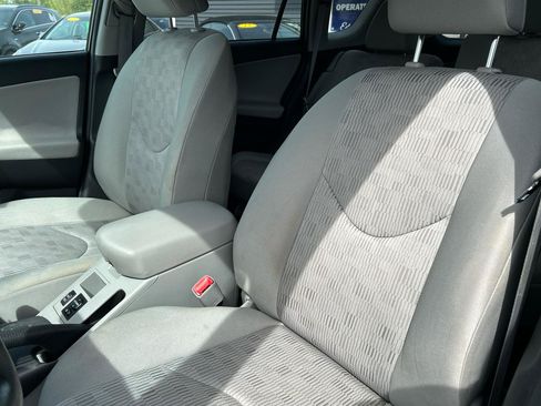 Used 2012 Toyota RAV4 4WD w/ Value Pkg image 16