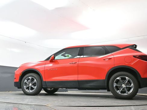 Used 2025 Chevrolet Blazer LT FWD image 54