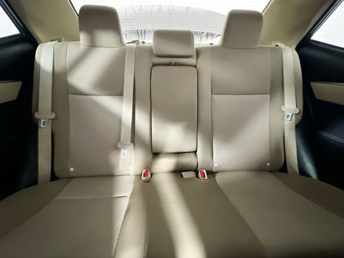 Used 2016 Toyota Corolla LE image 25