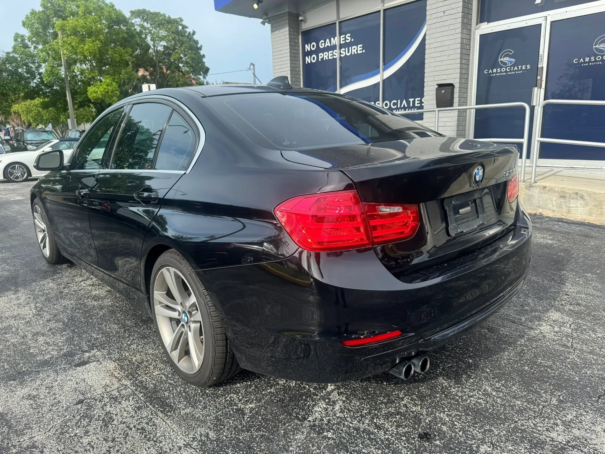 Used 2015 BMW 328i Sedan RWD image 6