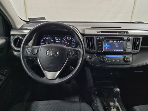 Used 2018 Toyota RAV4 XLE w/ Plus Extra Value Package AWD/4WD image 22