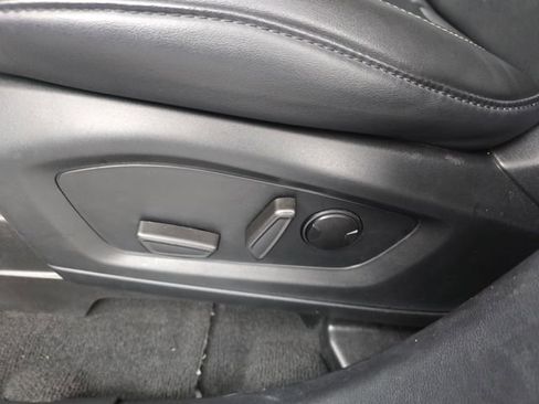 Used 2022 Ford Explorer XLT w/ Equipment Group 202A image 20