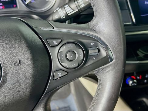 Used 2021 Buick Enclave Essence w/ Sound and Sites Package image 17