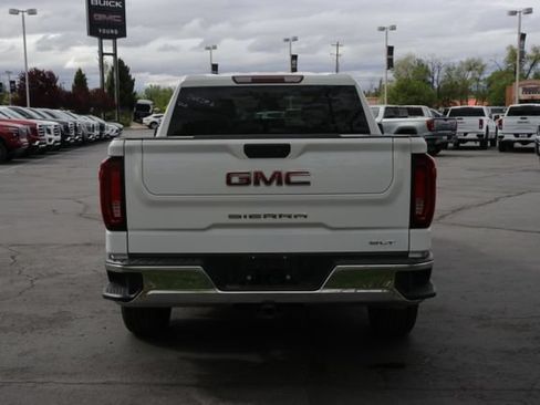Used 2024 GMC Sierra 1500 SLT AWD/4WD image 5