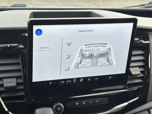 Used 2024 Ford Transit 350 XLT image 20