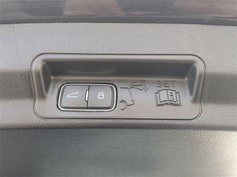 Used 2025 Ford Explorer ST image 26