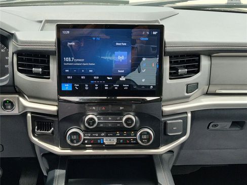 Used 2024 Ford Expedition XLT RWD image 21