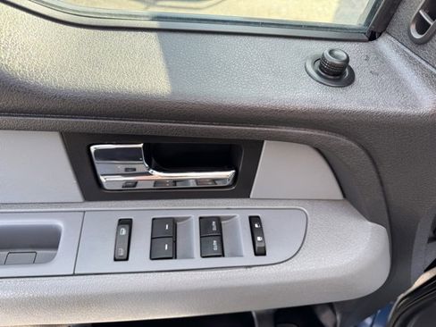 Used 2014 Ford F150 XLT w/ XLT Chrome Package image 17
