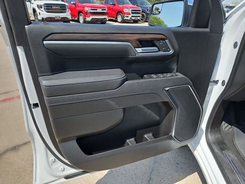 Used 2025 GMC Sierra 1500 SLT image 21