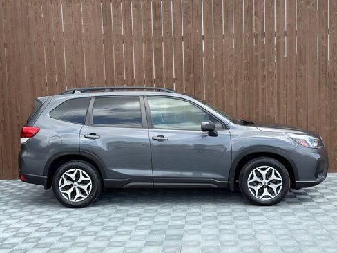 Used 2021 Subaru Forester Premium w/ Popular Package #1 AWD/4WD image 11