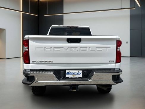 Used 2020 Chevrolet Silverado 2500 LTZ w/ LTZ Convenience Package RWD image 5
