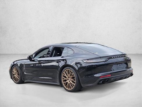 Used 2023 Porsche Panamera Platinum Edition image 5