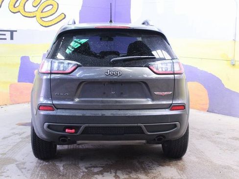 Used 2020 Jeep Cherokee Trailhawk image 7