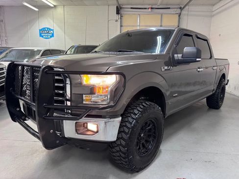 Used 2016 Ford F150 XLT w/ Equipment Group 302A Luxury AWD/4WD image 8