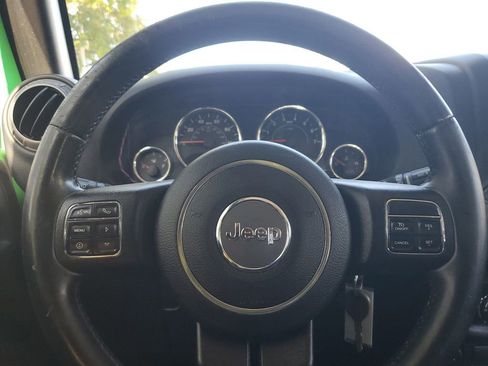 Used 2015 Jeep Wrangler Unlimited Sport w/ Connectivity Group AWD/4WD image 26