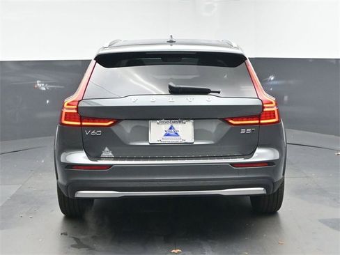 New 2026 Volvo V60 B5 Cross Country Plus w/ Protection Package Premier image 7