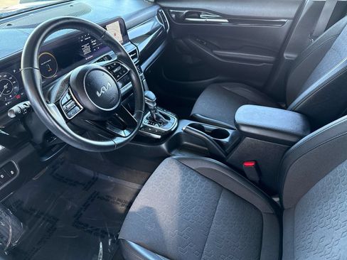 Certified 2024 Kia Seltos S AWD/4WD image 9