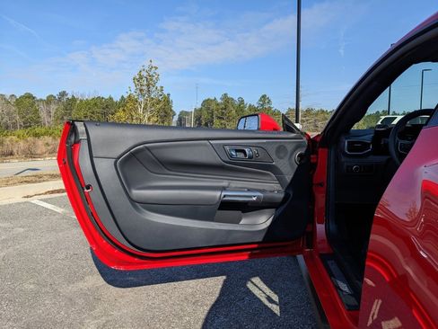 Used 2024 Ford Mustang GT Premium image 47