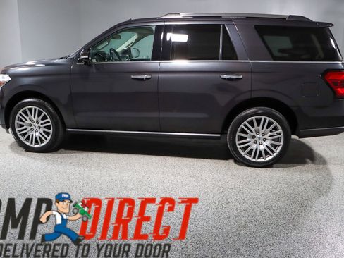 Used 2023 Ford Expedition Limited image 10