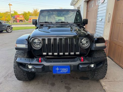 Used 2018 Jeep Wrangler Unlimited Rubicon AWD/4WD image 8