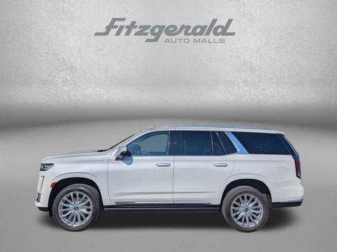 Used 2022 Cadillac Escalade Premium Luxury w/ Performance Package AWD/4WD image 3