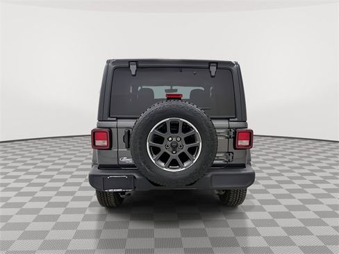 Used 2021 Jeep Wrangler Sport image 9
