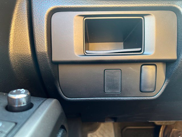 Used 2016 Toyota Tacoma SR5 AWD/4WD image 15