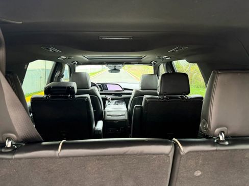 Used 2021 Cadillac Escalade ESV Sport w/ Driver Assist Tech Package image 44