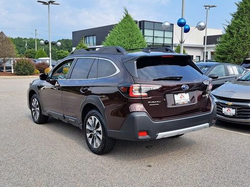 Certified 2025 Subaru Outback Limited AWD/4WD image 8