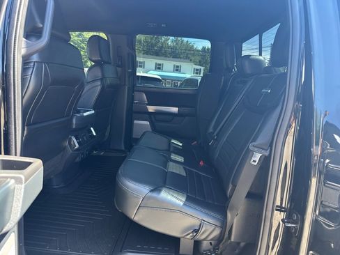 Used 2024 Ford F150 Platinum image 32