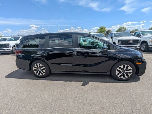 Used 2025 Honda Odyssey EX-L image 2
