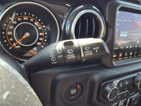 Used 2023 Jeep Wrangler Unlimited Rubicon 392 w/ Trailer Tow Package AWD/4WD image 21