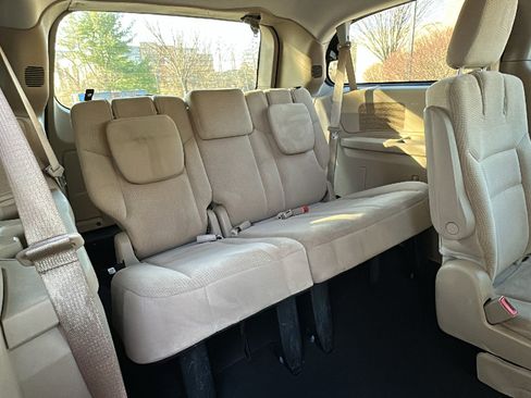 Used 2014 Dodge Grand Caravan SE w/ Quick Order Package 29E SE image 24