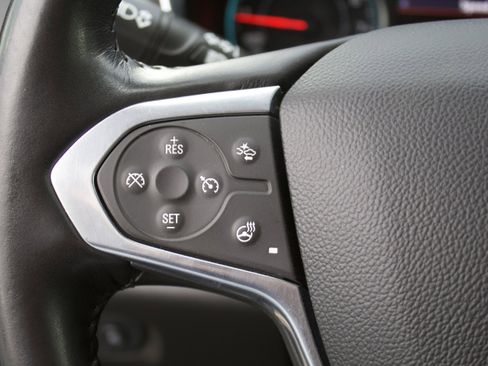 Used 2020 Chevrolet Traverse Premier image 16