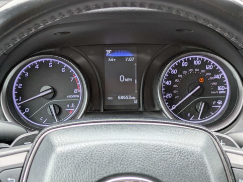 Used 2023 Toyota Camry SE FWD image 19