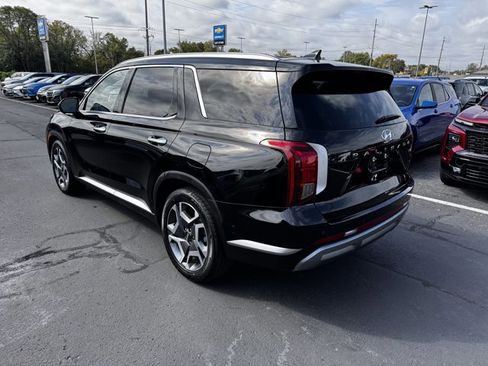 Used 2024 Hyundai Palisade SEL w/ Premium Package image 4