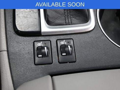 Used 2016 Toyota Highlander XLE AWD/4WD image 25