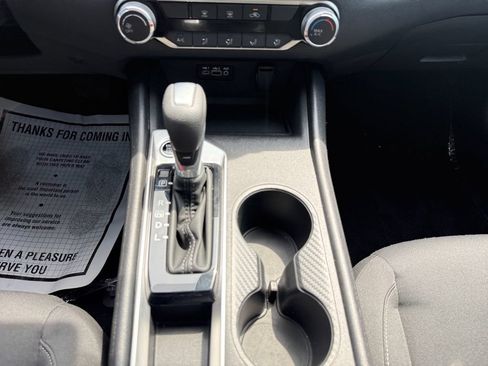 Used 2025 Nissan Altima 2.5 S FWD image 12