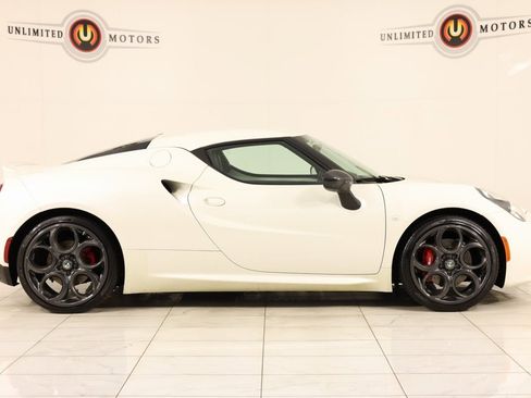 Used 2015 Alfa Romeo 4C Coupe w/ Leather Interior Group image 2