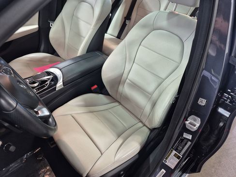 Used 2016 Mercedes-Benz C 300 4MATIC Sedan image 21