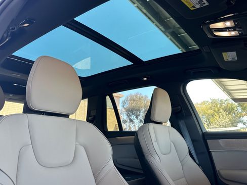 Certified 2026 Volvo XC90 B6 Plus AWD/4WD image 19