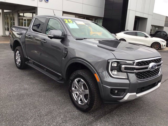 Certified 2025 Ford Ranger Lariat w/ Advanced Towing Package AWD/4WD image 1