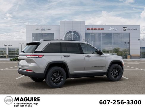 New 2026 Jeep Grand Cherokee Altitude AWD/4WD image 4