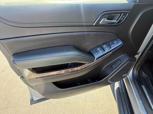 Used 2018 Chevrolet Tahoe LT image 12