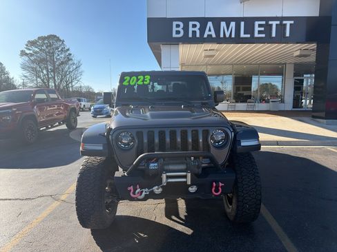 Used 2023 Jeep Gladiator Rubicon w/ LED Lighting Group image 2